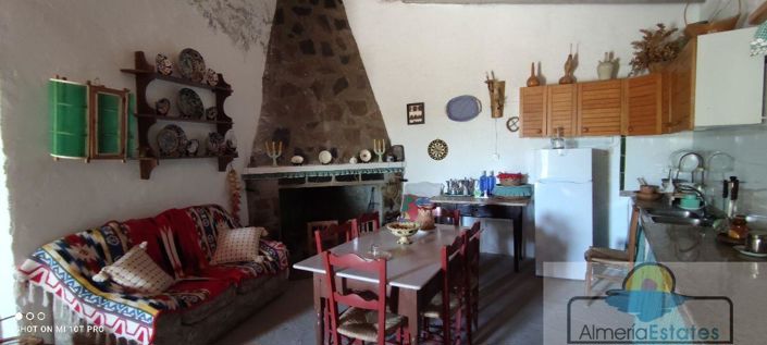 Image No.3-5 Bed Property for sale