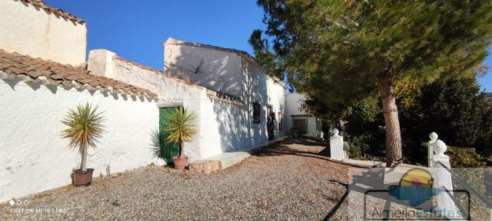 Image No.32-5 Bed Property for sale