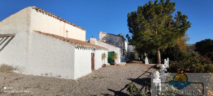 Image No.33-5 Bed Property for sale