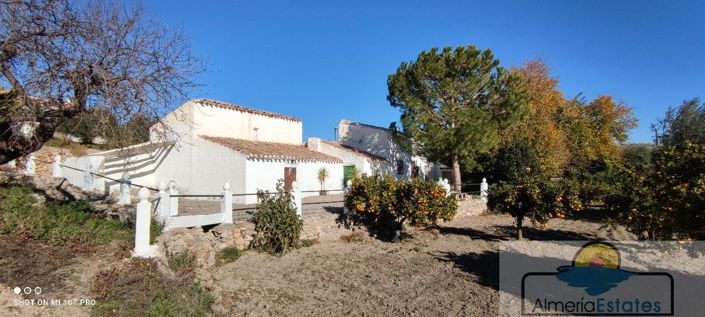 Image No.36-5 Bed Property for sale