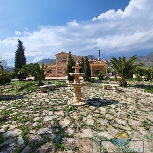 Image No.21-2 Bed Property for sale