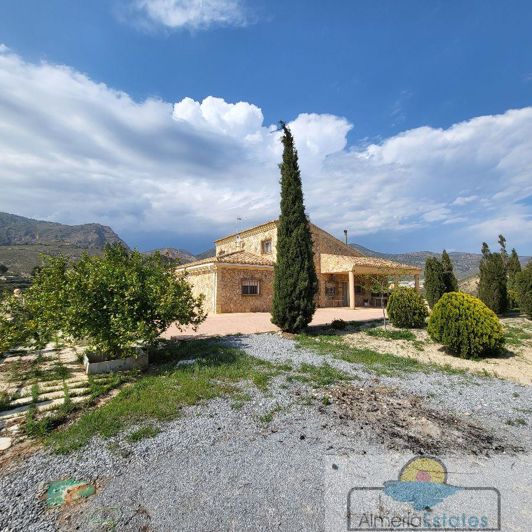 Image No.28-2 Bed Property for sale