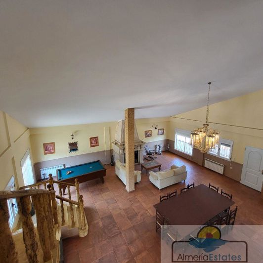 Image No.8-2 Bed Property for sale