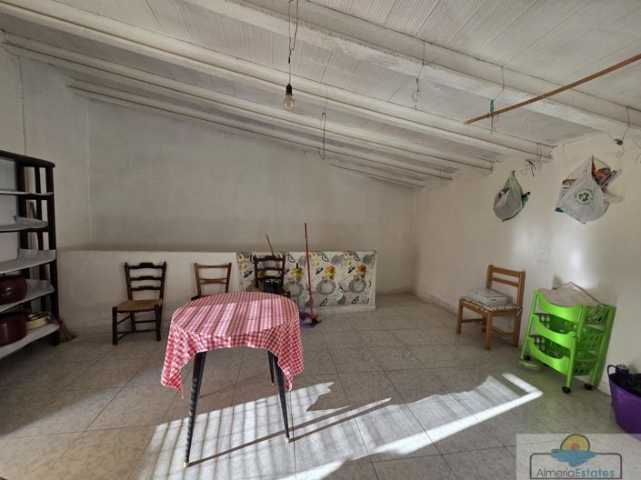 Image No.14-4 Bed Property for sale