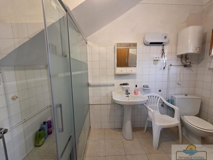 Image No.21-4 Bed Property for sale