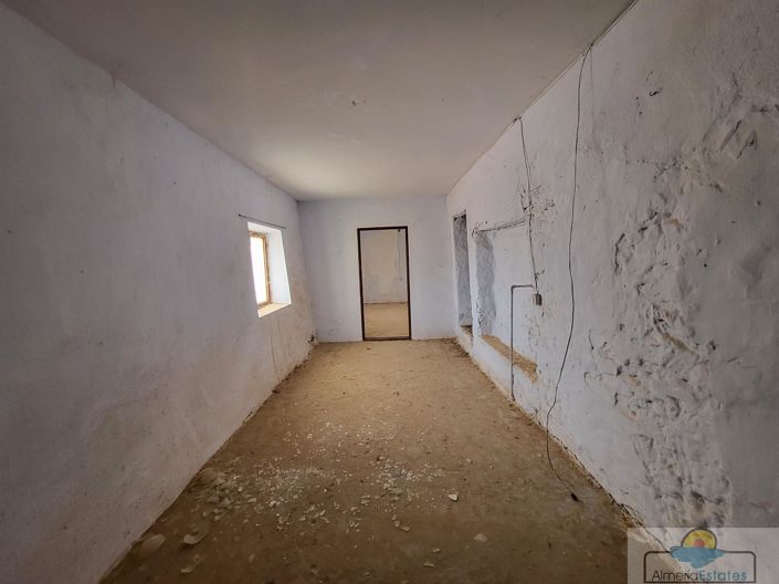 Image No.7-3 Bed Property for sale
