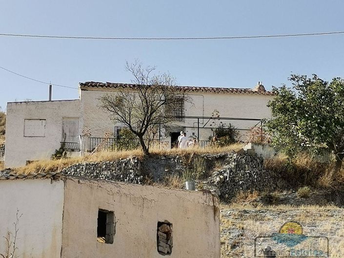Image No.33-3 Bed Property for sale