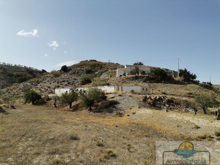 Image No.35-3 Bed Property for sale