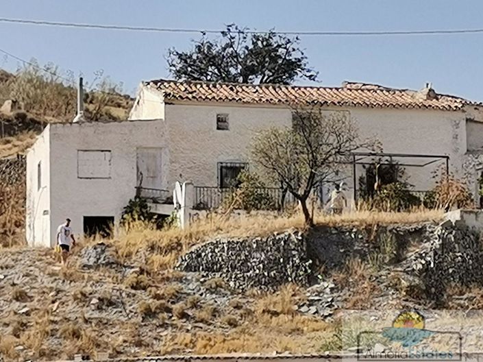 Image No.39-3 Bed Property for sale