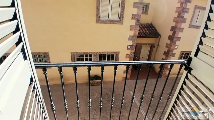 Image No.13-3 Bed Property for sale