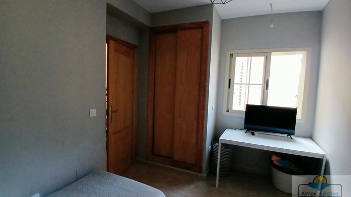 Image No.18-3 Bed Property for sale