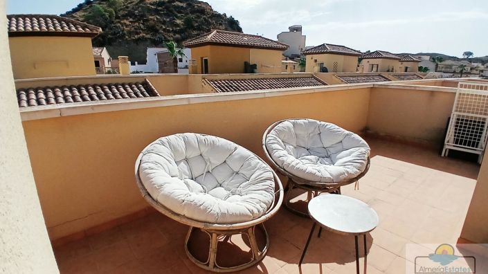 Image No.29-3 Bed Property for sale