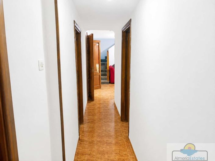 Image No.15-Propriété de 3 chambres à vendre