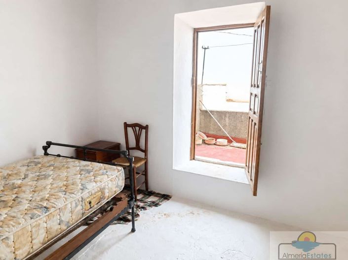 Image No.5-Propriété de 3 chambres à vendre