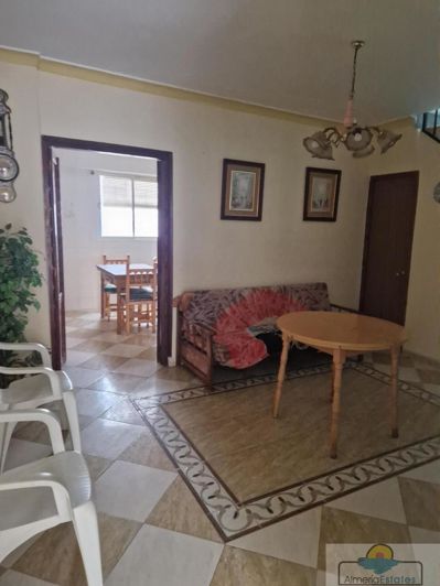 Image No.3-3 Bed Property for sale