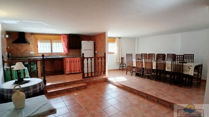 Image No.31-6 Bed Property for sale