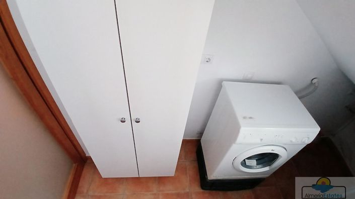 Image No.33-6 Bed Property for sale