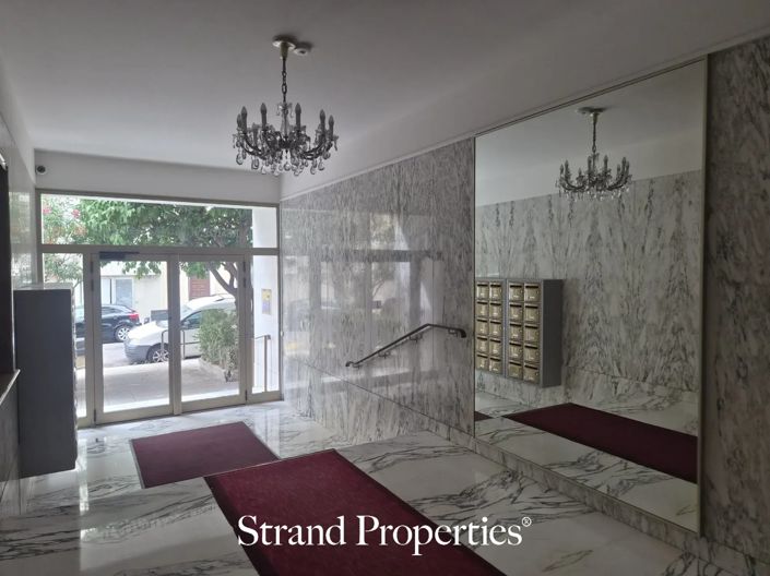 Image No.21-2 Bed Apartment for sale