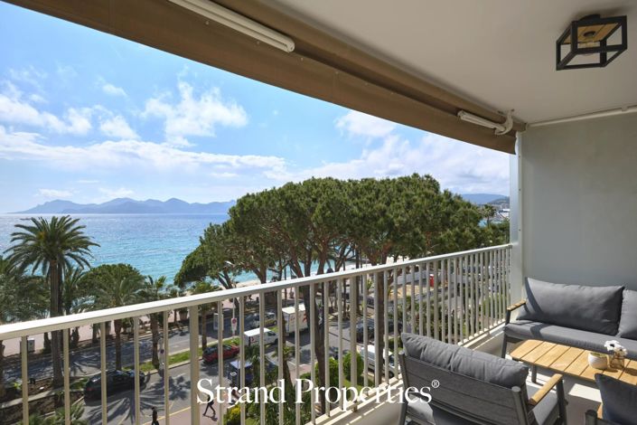 Image No.12-2 Bed Apartment for sale