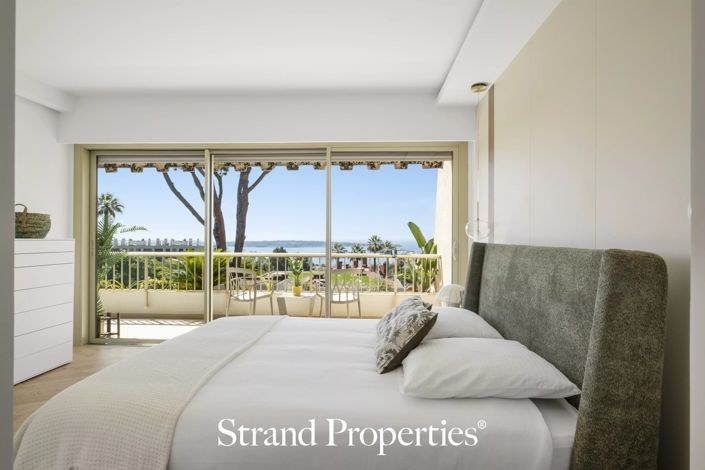 Image No.19-4 Bed Apartment for sale