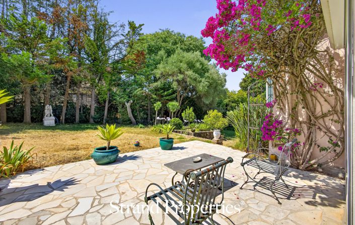 Image No.11-Villa for sale