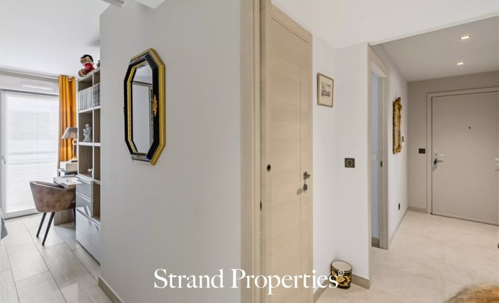 Image No.30-2 Bed Apartment for sale