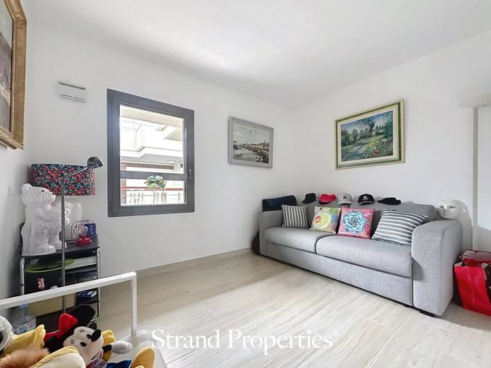 Image No.13-3 Bed Apartment for sale