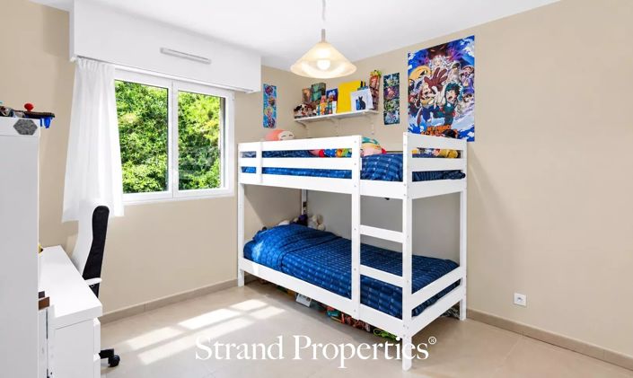 Image No.10-3 Bed Apartment for sale