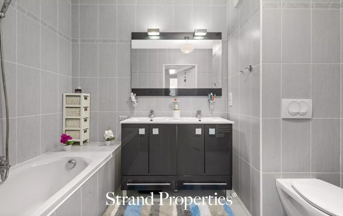 Image No.11-3 Bed Apartment for sale