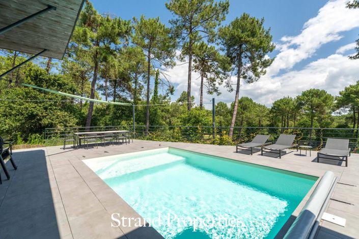 Image No.5-5 Bed Villa for sale