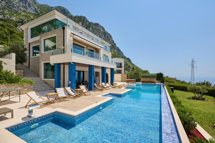 Image No.23-6 Bed Villa for sale