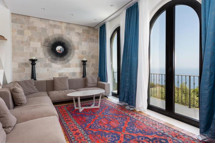 Image No.26-6 Bed Villa for sale