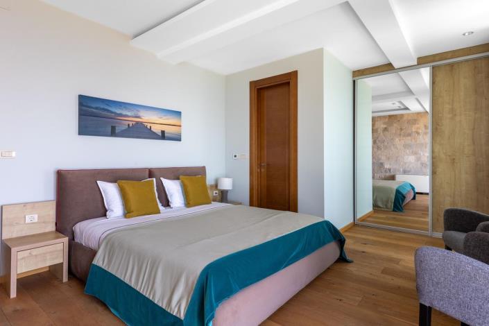 Image No.29-6 Bed Villa for sale