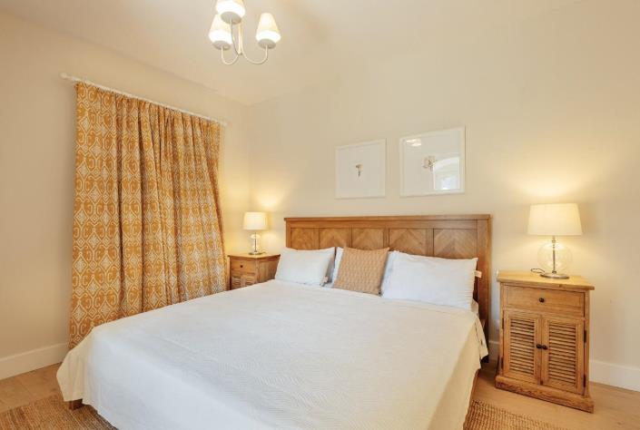 Image No.14-5 Bed House for sale