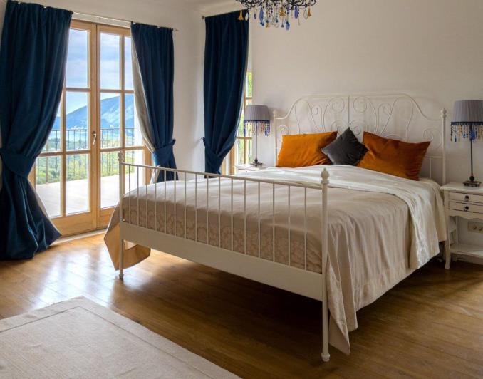 Image No.9-3 Bed Villa for sale