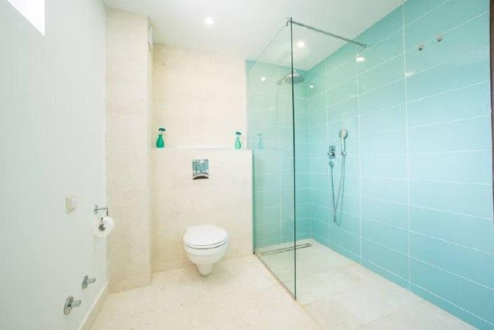 Image No.7-6 Bed Villa for sale