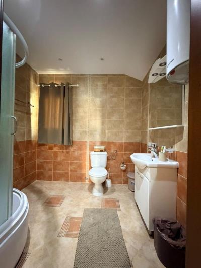 Image No.8-3 Bed House for sale