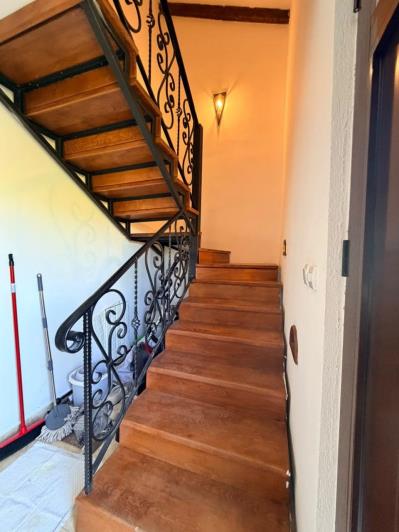 Image No.18-3 Bed House for sale