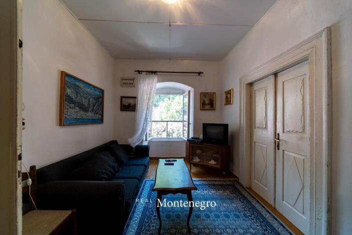 Image No.11-5 Bed House for sale
