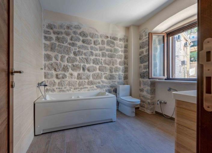 Image No.5-3 Bed House for sale