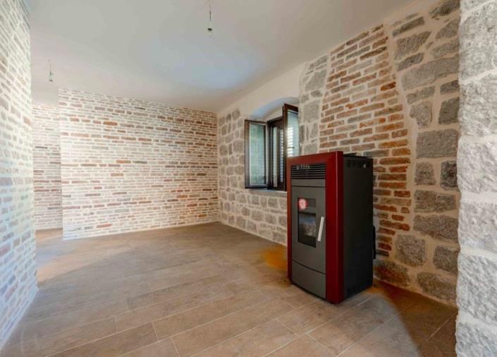 Image No.6-3 Bed House for sale