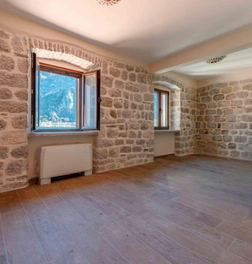 Image No.15-3 Bed House for sale