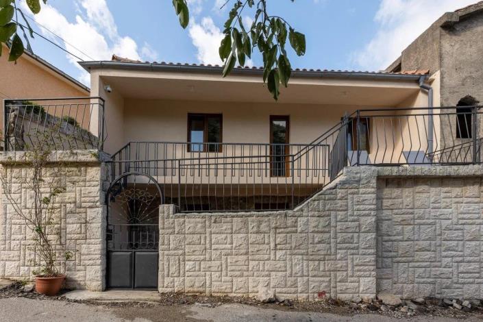 Image No.3-2 Bed House for sale