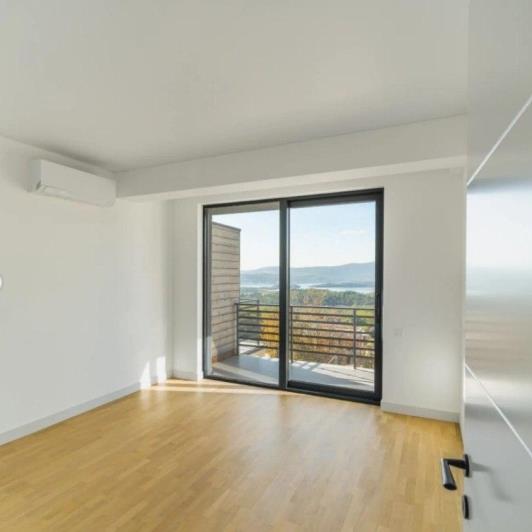 Image No.4-3 Bed Townhouse for sale