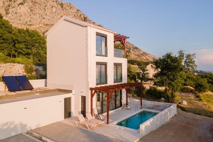Image No.8-3 Bed Villa for sale