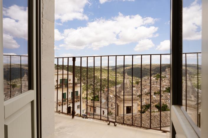 Image No.20-2 Bed Apartment for sale