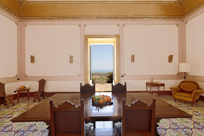 Image No.9-8 Bed House/Villa for sale