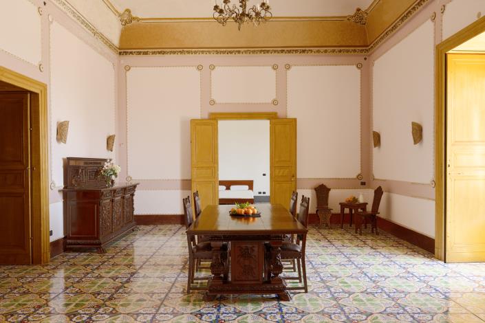 Image No.10-8 Bed House/Villa for sale