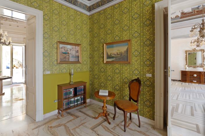 Image No.5-5 Bed Townhouse for sale