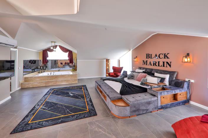 Image No.15-8 Bed Villa / Detached for sale